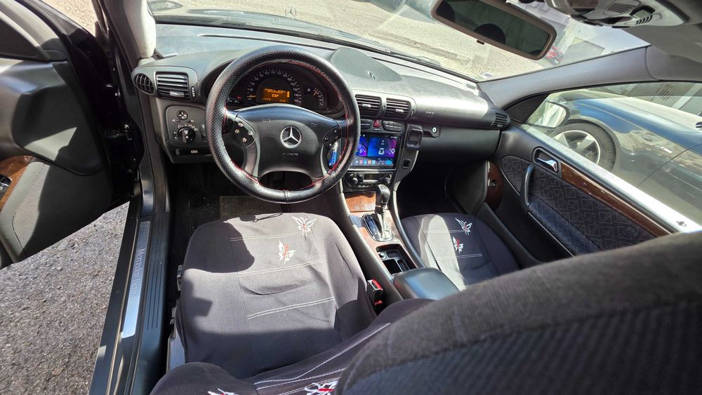Mercedes-Benz C270 Ano 2002