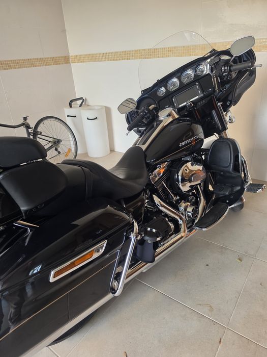 Harley davidson electra glide