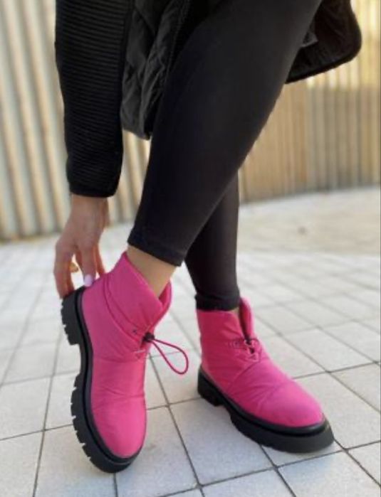 Ботинки дутики яркие розовые фуксия