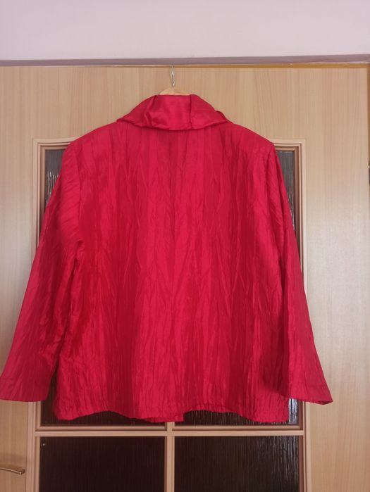 żakiet czerwony damski