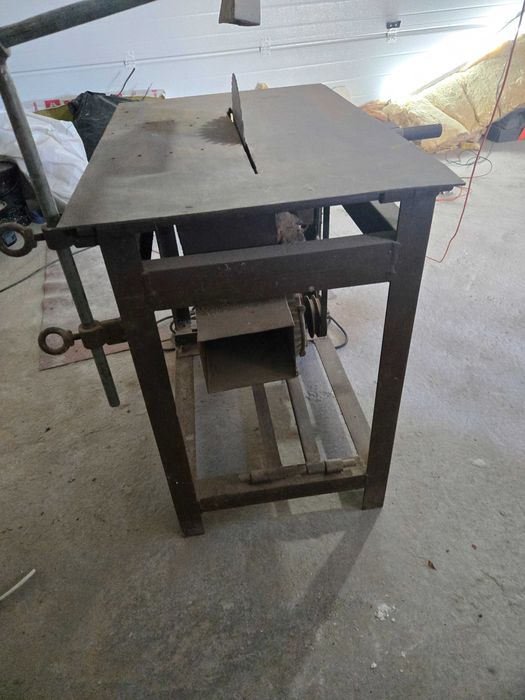 Trayzega piła stołowa.