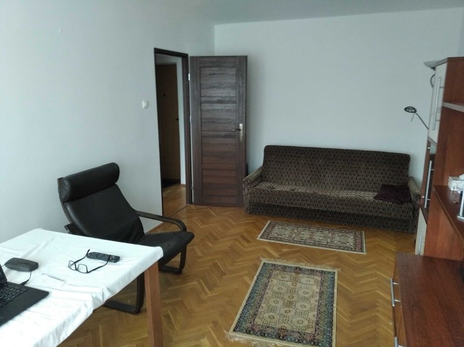 Pokój 18m. 1400 PLN. Balkon. W mieszkaniu 3 pokoje. Metro. Targówek.