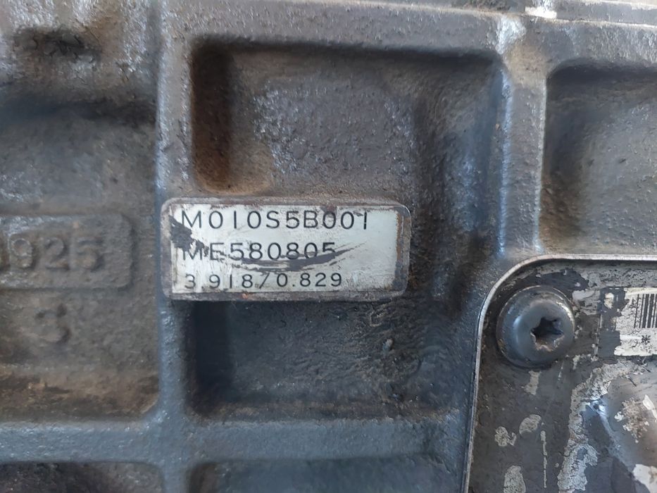 МКПП Mitsubishi Pajero 1  2.5 td