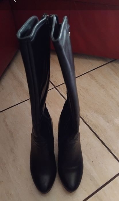 Kozaki damskie firmy Venezia.