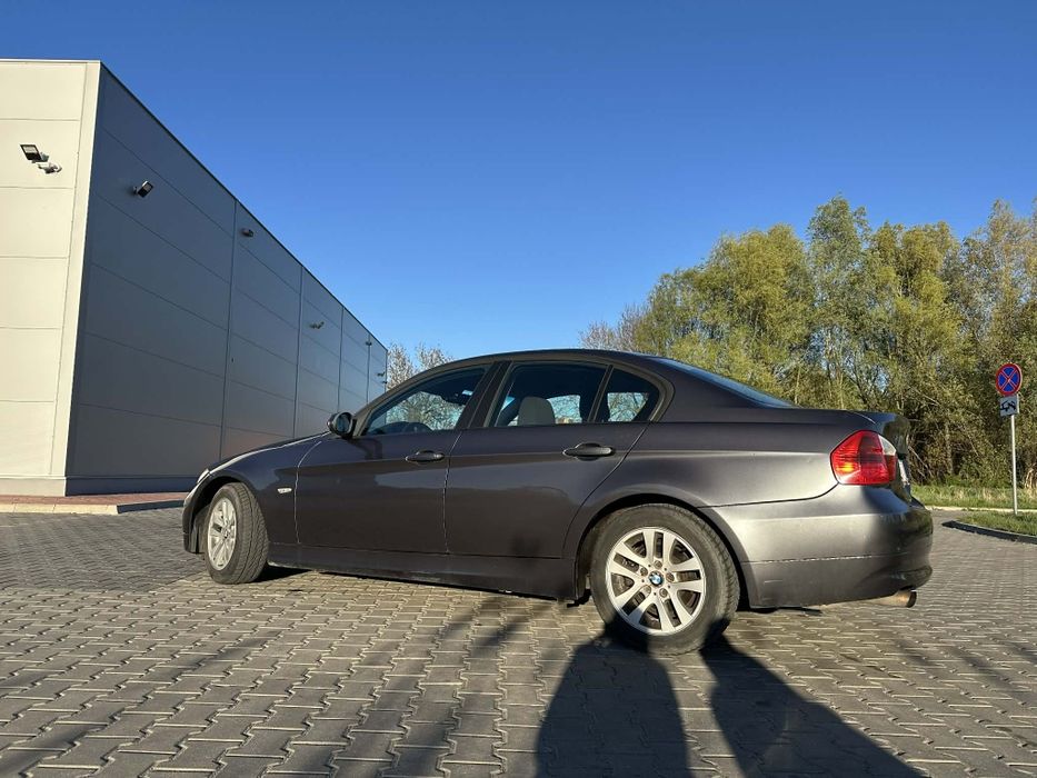 BMW 320I e90 2.0B 150km