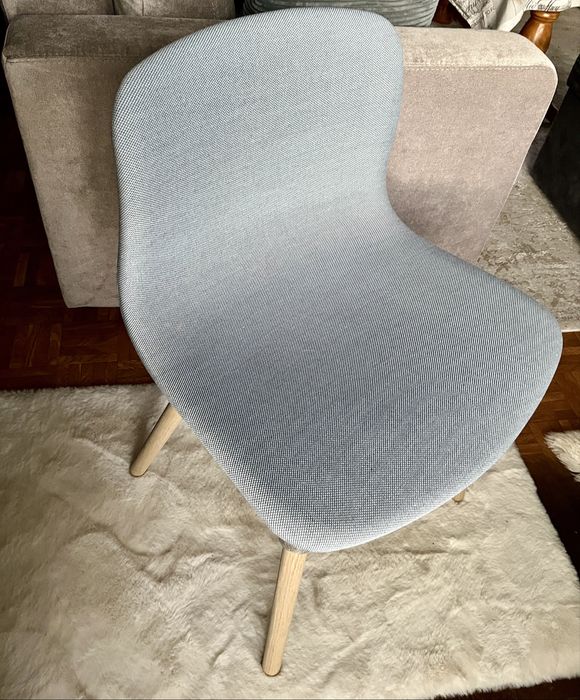 Krzesło AAC 13 marki HAY, stan nowy