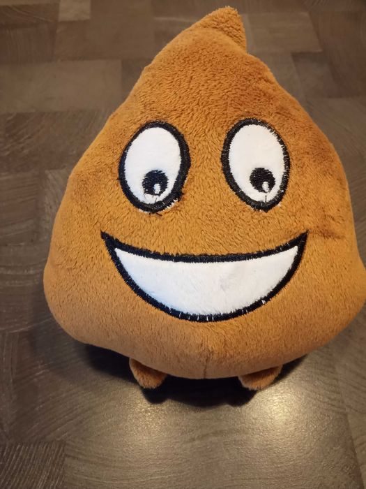 Maskotka, "Kupa", Imoji, wielkość około 11 cm.