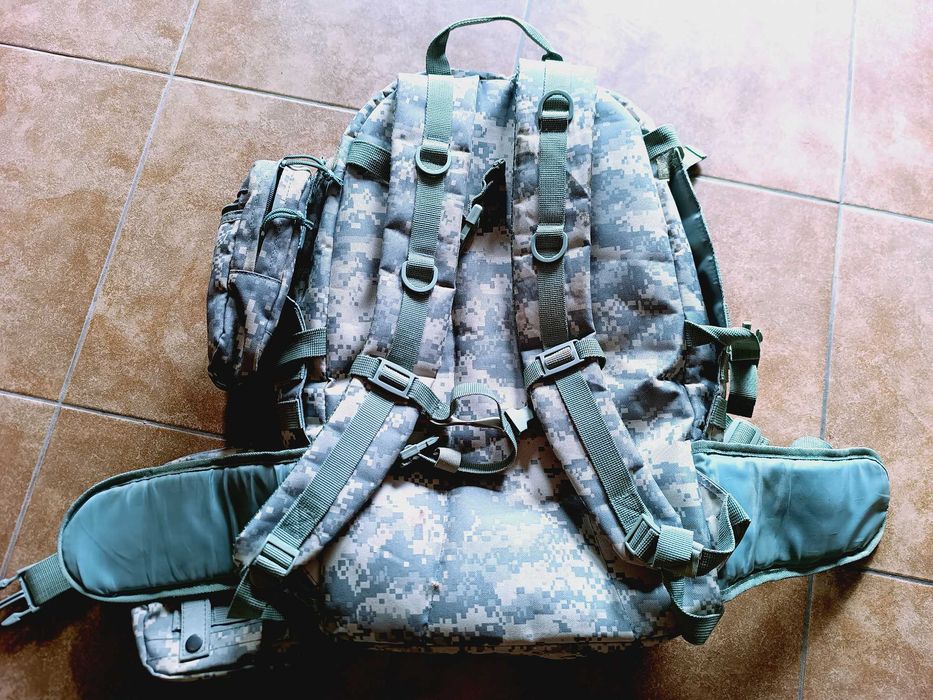 Duży plecak militarny + 4 kieszenie taktyczne - pixel camo