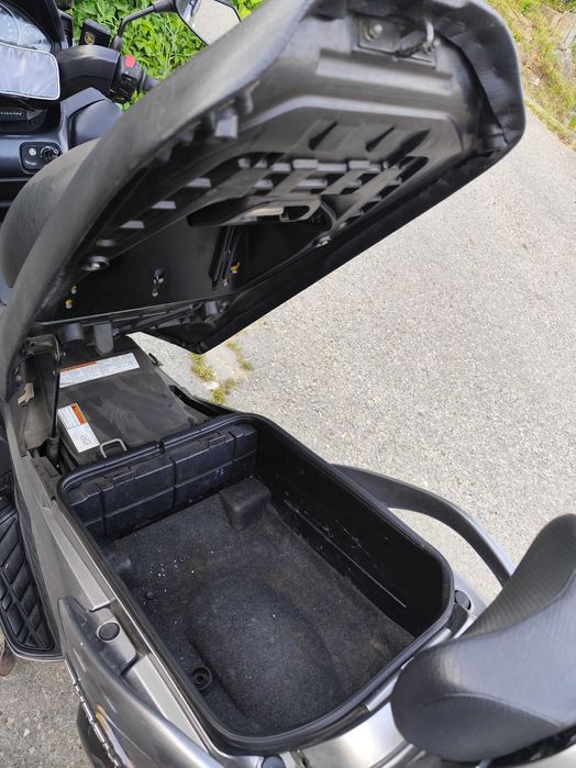 Skuter Suzuki Burgman 400