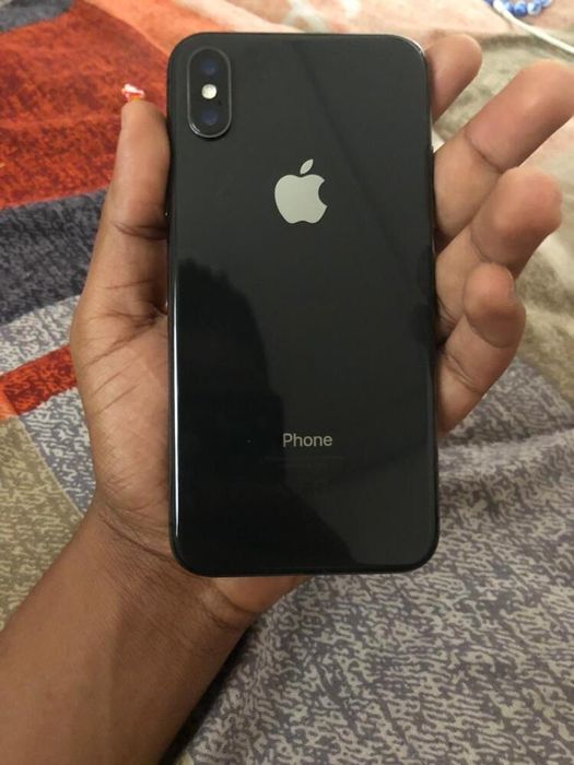 Iphone x 64gb new phone just by a week ago