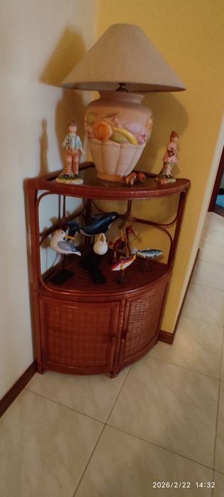 Móveis em vime quase novo