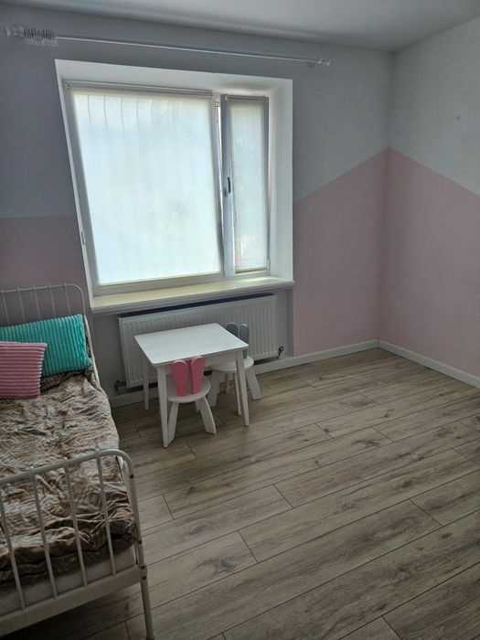 Продам  двокімнатну квартиру
