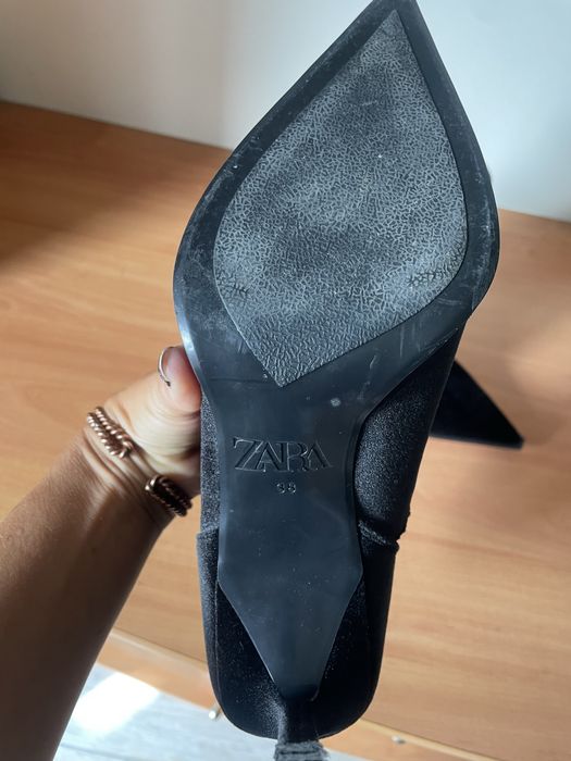 Botins Zara veludo