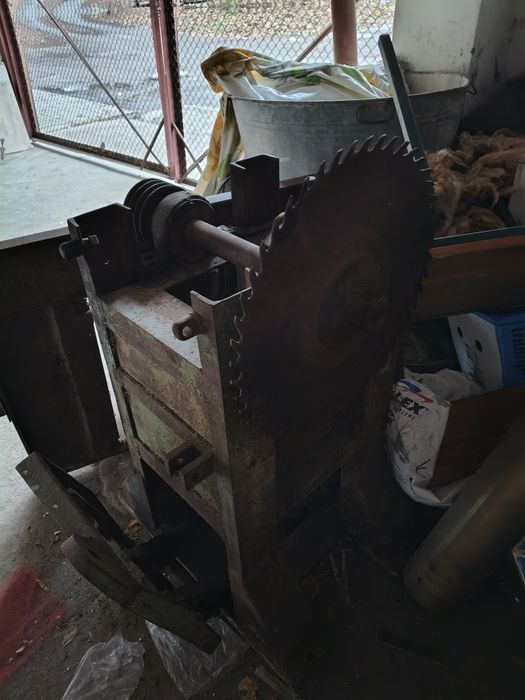 Циркулярка с двигателем