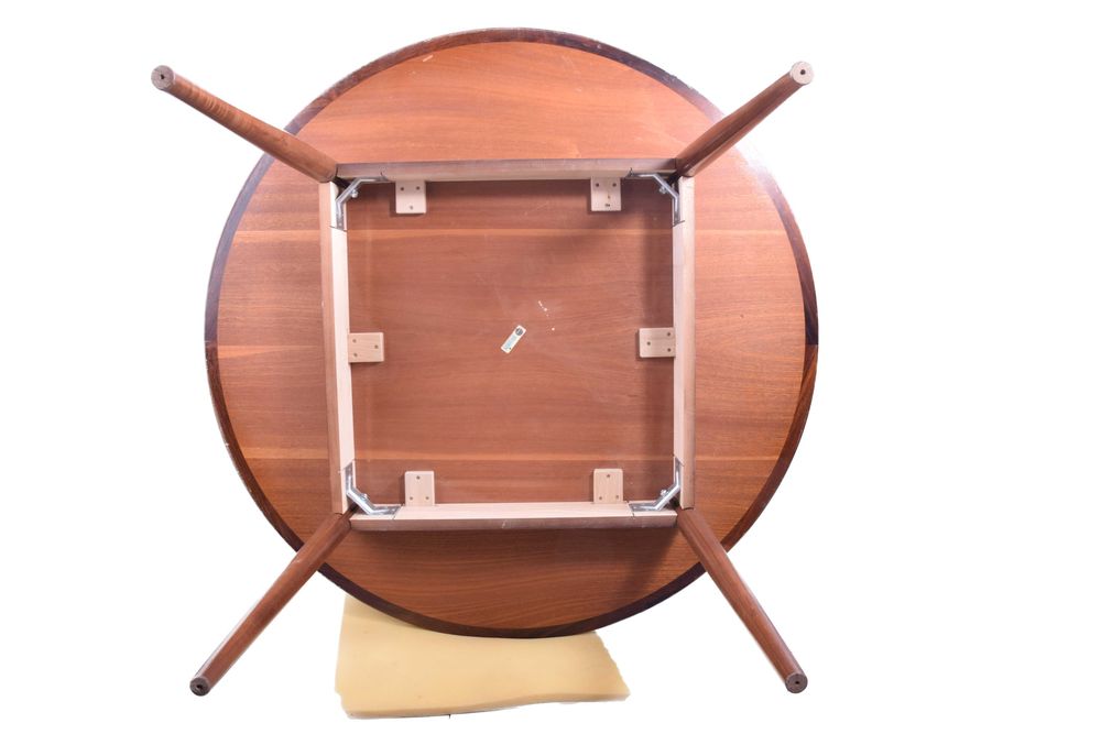 Kpl stół i 4 krzesła palisander Dania –Schonning & Elgaard 1960r 120cm