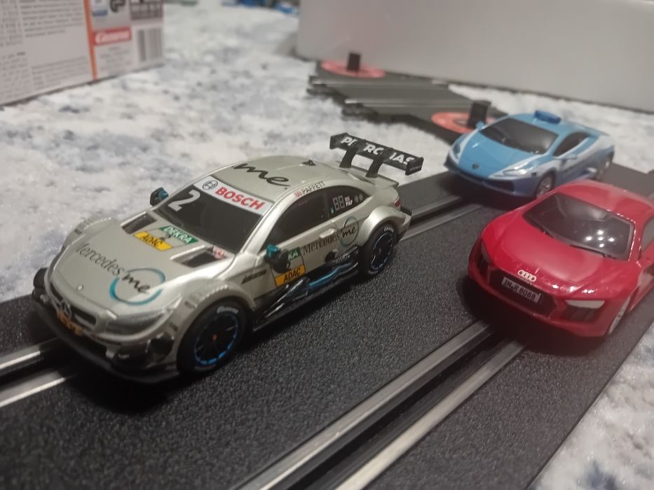 ! OKAZJA !   Samochody carrera