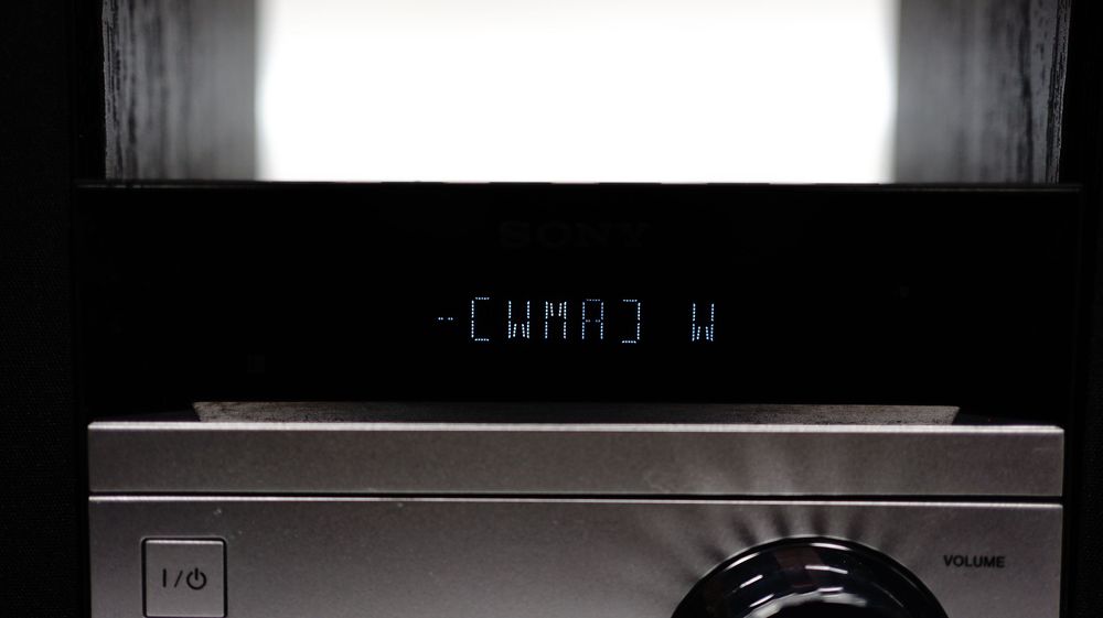 Mini wieża Hi-Fi SONY CMT-SBT20B Bluetooth Mp3 WMA USB CD CD-MP3 AUX