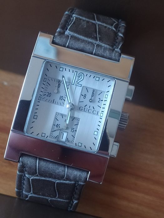*NOS* Gucci Chrono 7700 series. (42 mm)