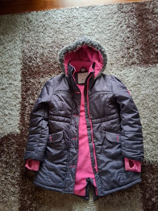 Płaszcz zimowy dziewczęcy