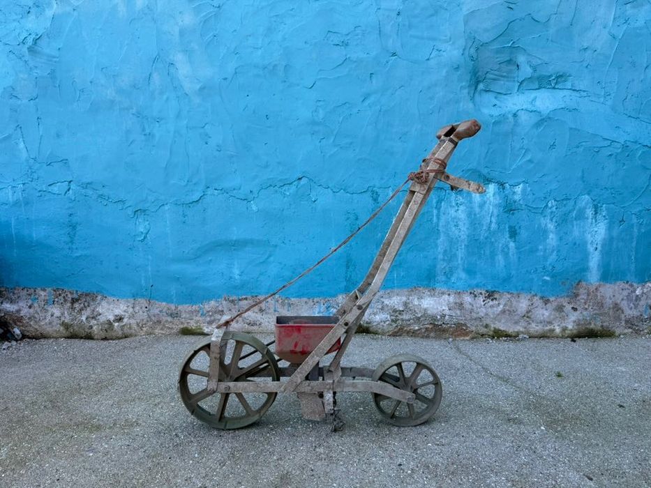 Semeadora vintage EARTHWAY 1001-B