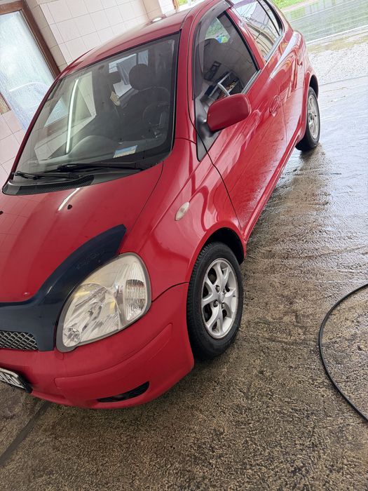 Продам Toyota Yaris