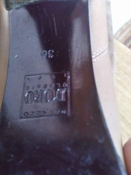 Продам шкіряні чоботи фірми  D'ORO