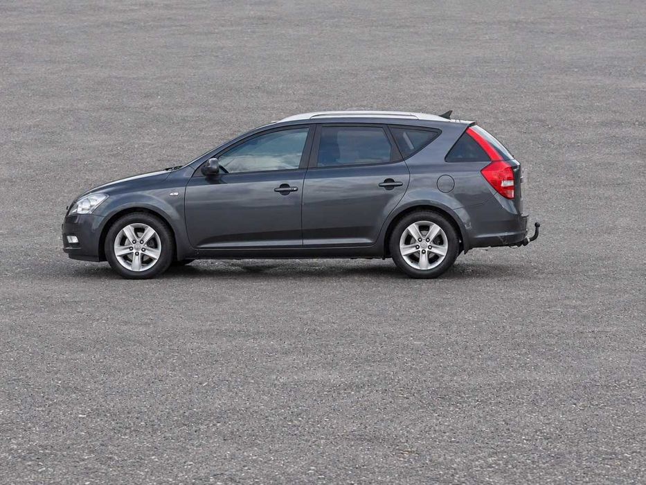 Продам автомобіль KIA CEED універсал, дизель 1,6, 2012р., 1 покоління