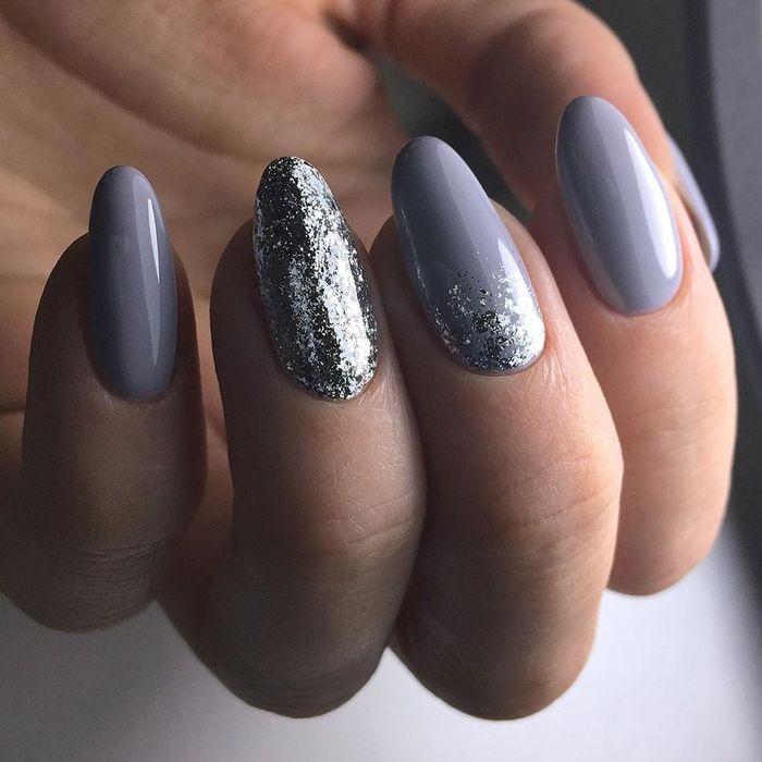 Услуги маникюра и педикюра