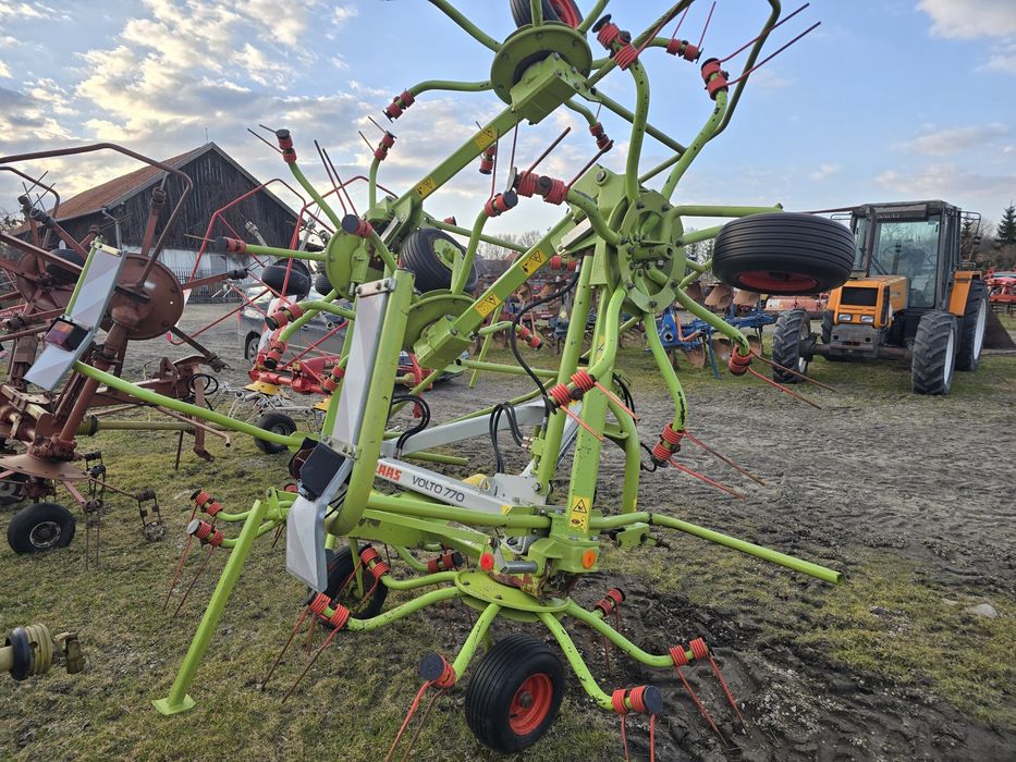 Przewracarka Claas volto 770