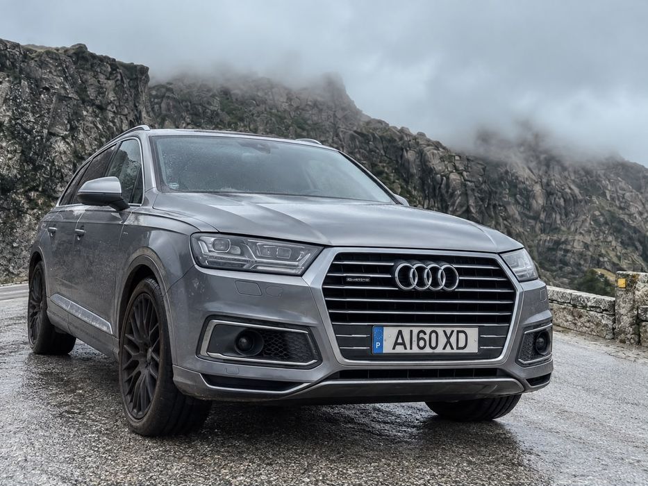 Audi Q7 etron Hybrid — photo 3