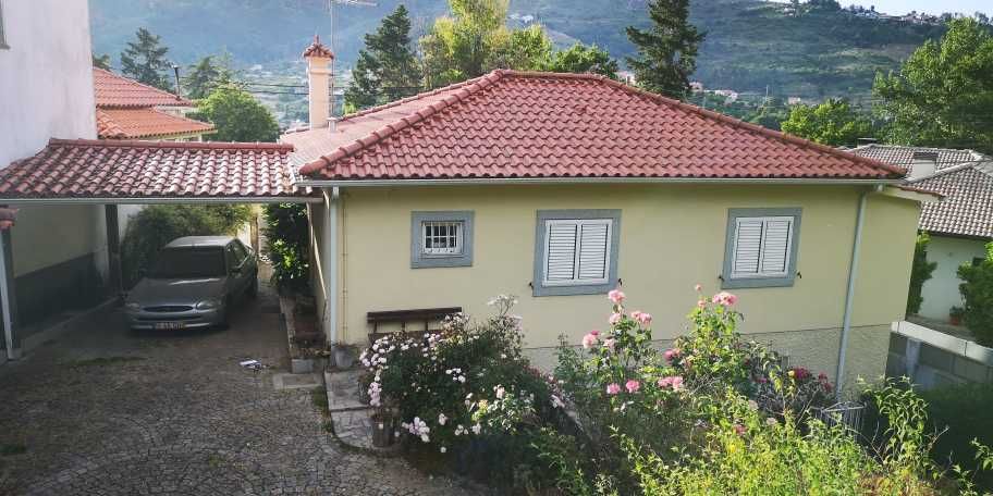 Lamego Moradia com 1198 m2 de terreno