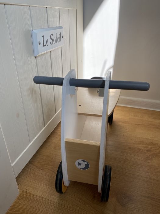 Classic world jeździk pchacz rowerek drewniany rower motor