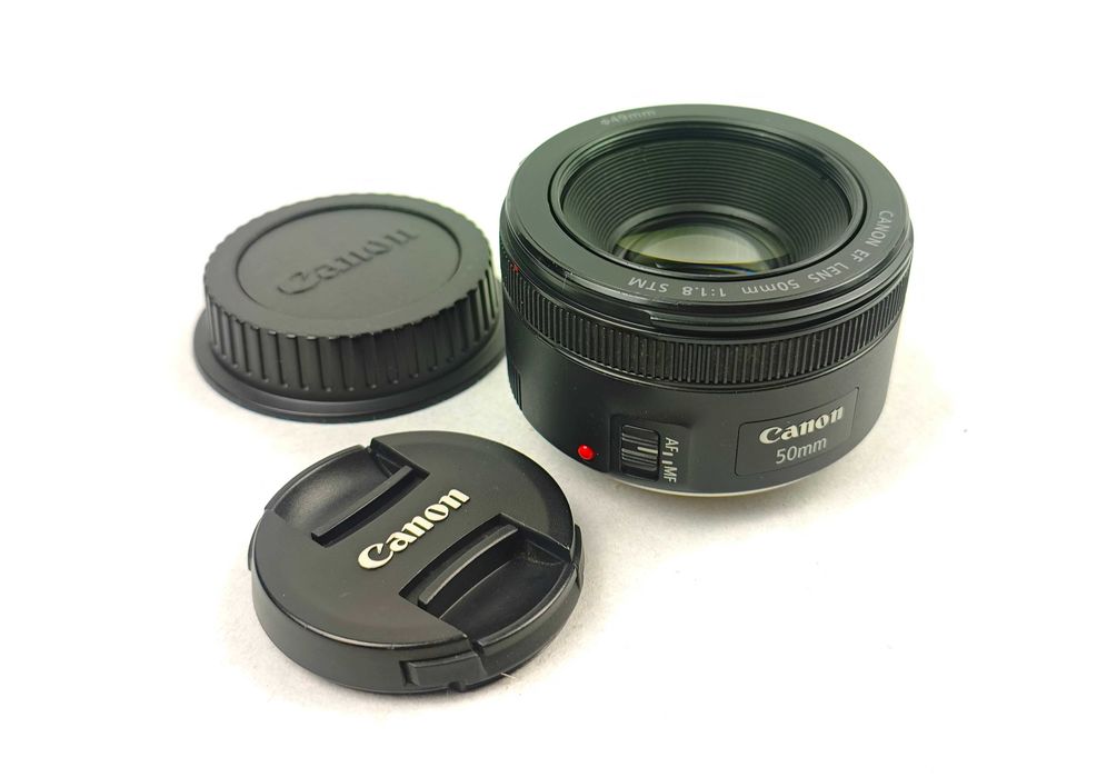 Світлосильний об'єктив Canon EF 50mm 1:1.8 STM (50мм, портретник)