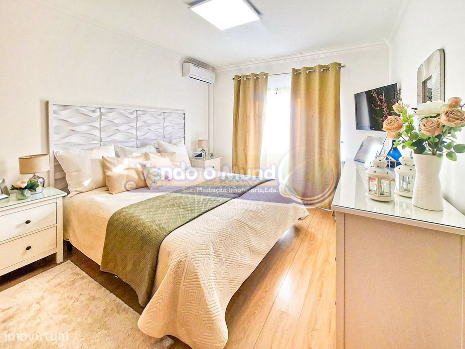 Apartamento T4 em Benavente (B659)