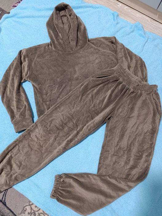 Спортивний костюм 140