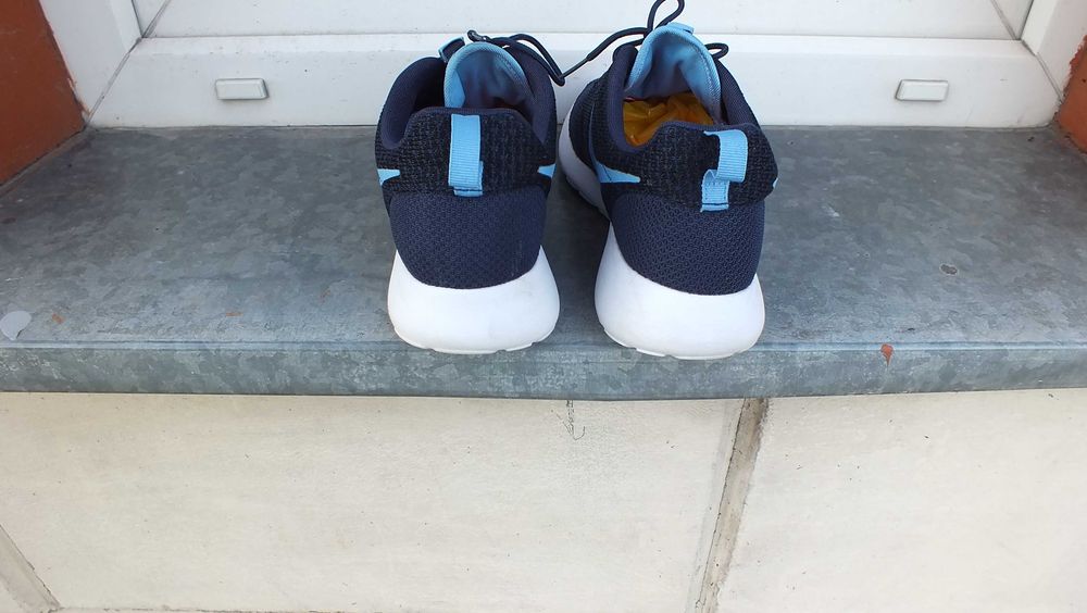 Super buty sportowe marki Nike w roz 44