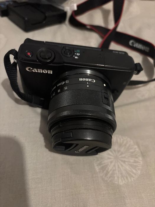 Canon EOS M10 18M + 15-45mm Perfeito Estado