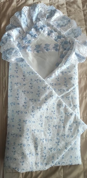 Конверт-ковдра на виписку для хлопчика з вишивкою, з пелюшкою. Новий