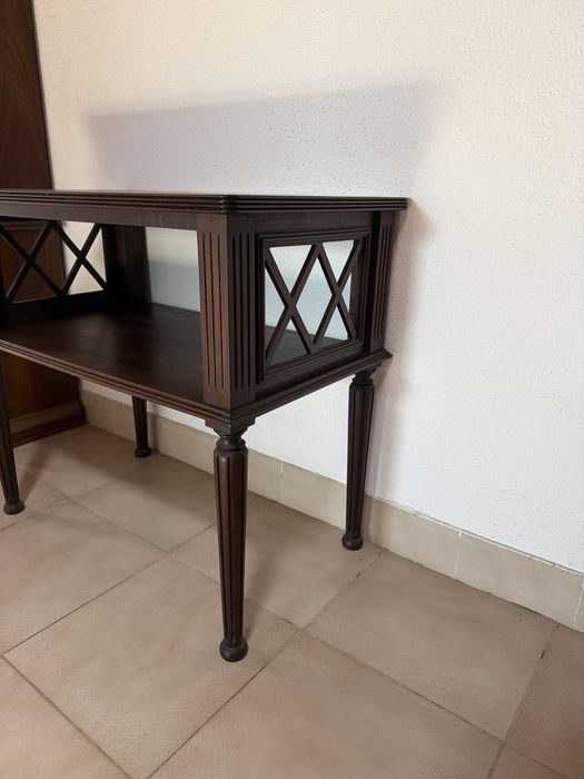 Mesa de apoio tv