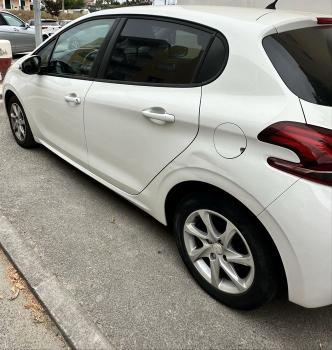 Peugeot 208 1.6 BlueHDI
