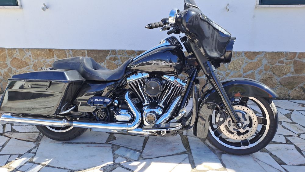 Harley davidson street glide