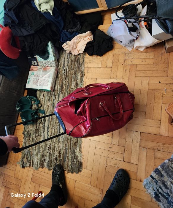 Torbo-walizka i torebka. Walizka prezent skóra gruba z wielbłąda