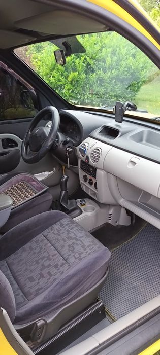 Продаю свій автомобіль
