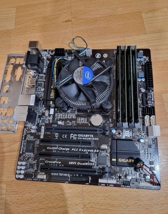 Intel i7-4770 3.9ghz/Материнка Мощний комплект 8потоків дляПК