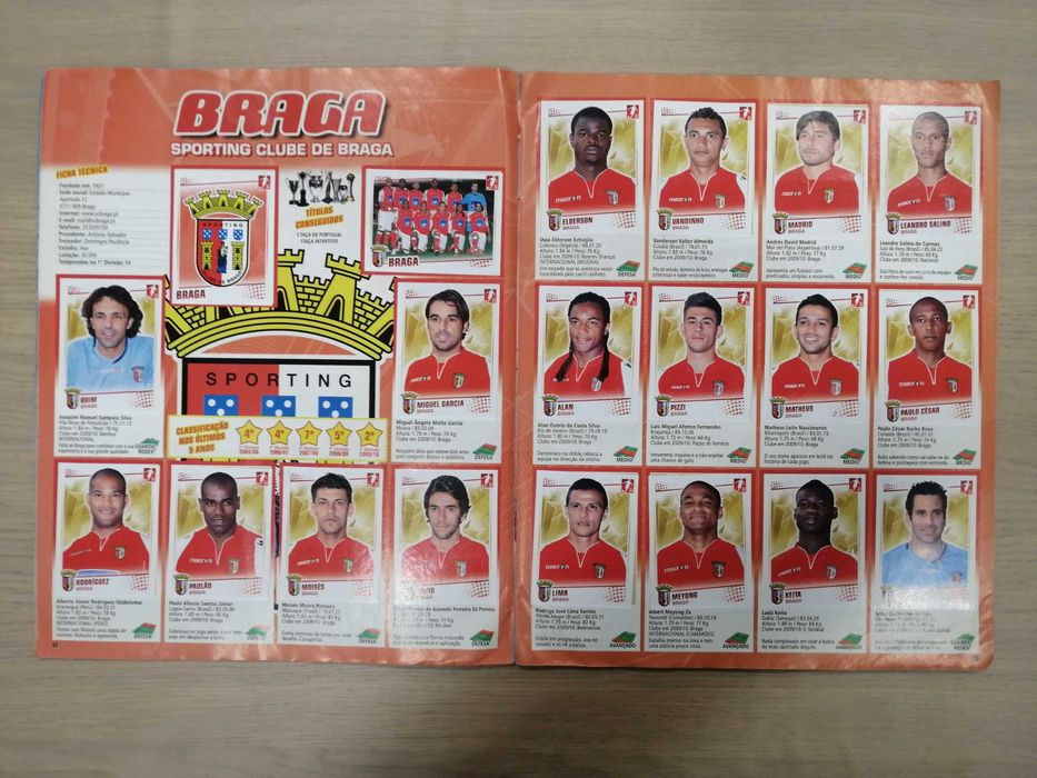 Caderneta Futebol 2010-11 - Panini [Completa]