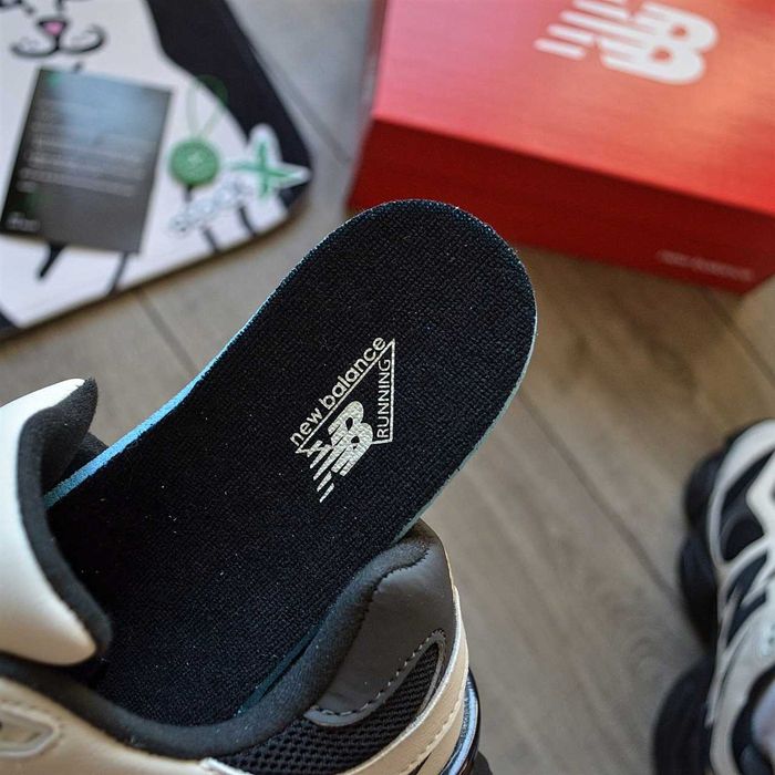 Мужские кроссовки New Balance 9060 'Off White\Black' Размеры 40-45