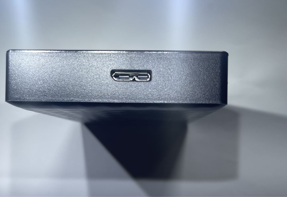 Внешний жесткий накопичень Segate 5 tb