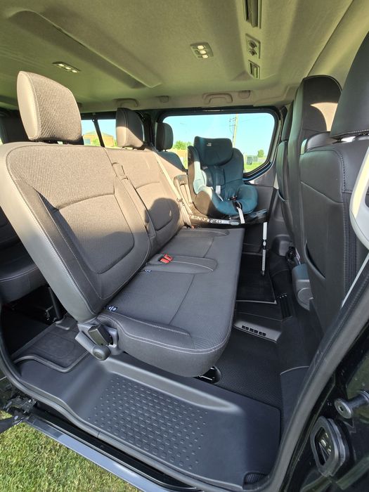 Bus 9 osobowy wynajem