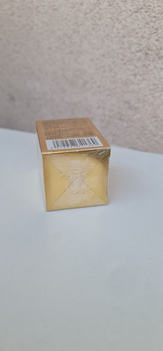 Złoty krem pod oczy marki YZS