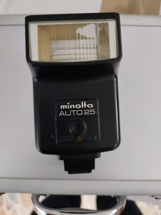 Máquina fotográfica minolta x500 de rolo